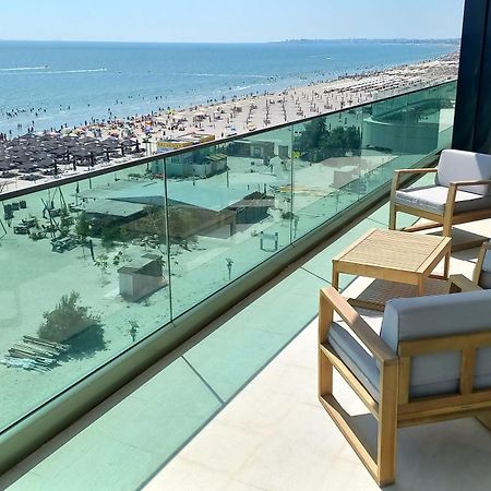 Luxury Promenada Apartment - Frontal Beachfront Mamaia Nord Нэводари Экстерьер фото