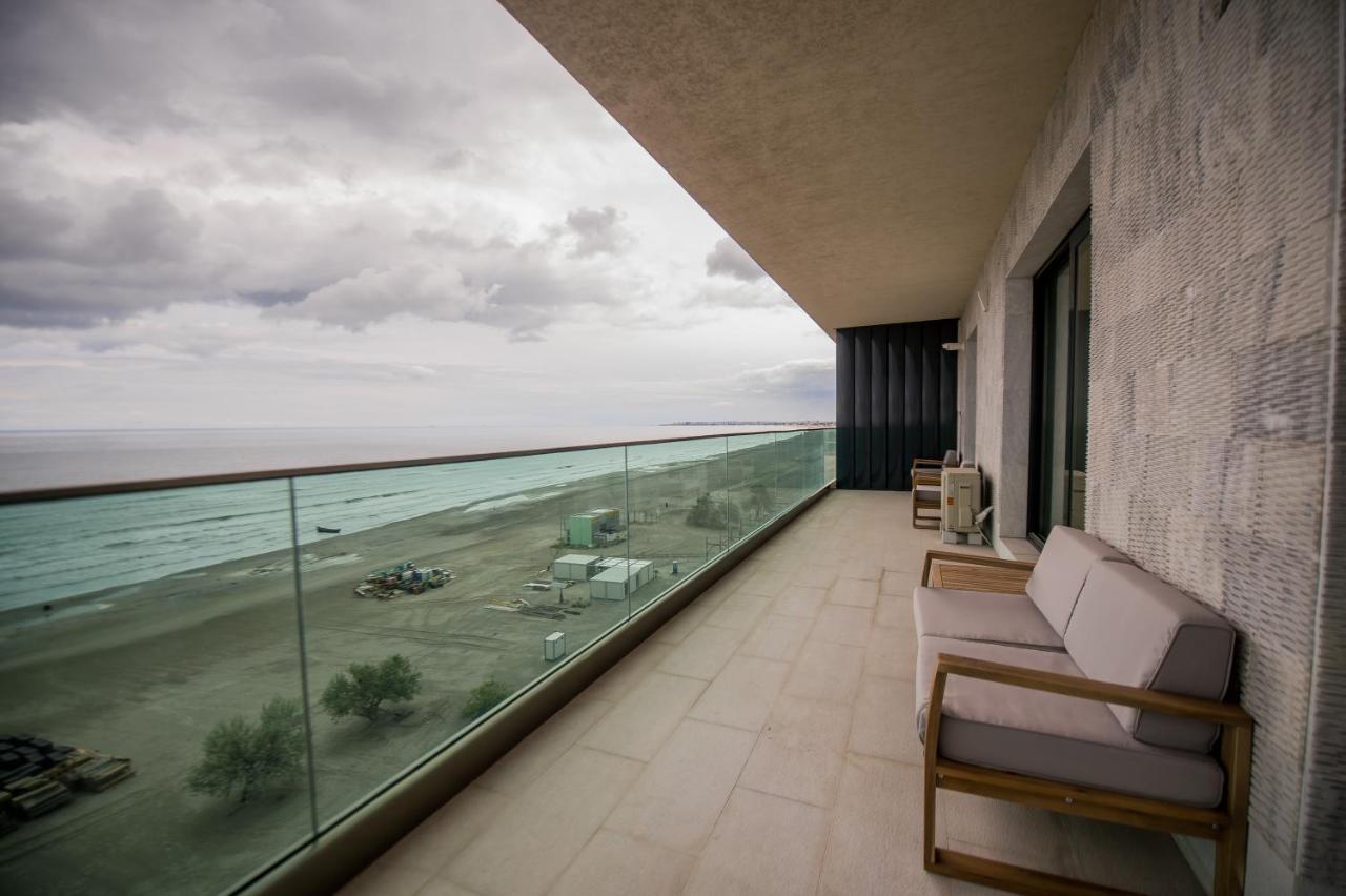 Luxury Promenada Apartment - Frontal Beachfront Mamaia Nord Нэводари Экстерьер фото