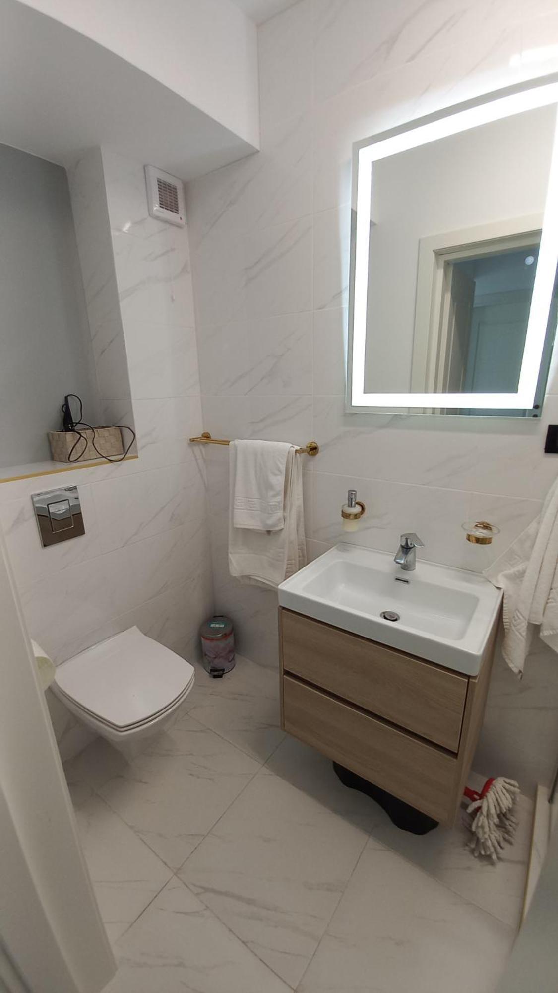 Luxury Promenada Apartment - Frontal Beachfront Mamaia Nord Нэводари Экстерьер фото