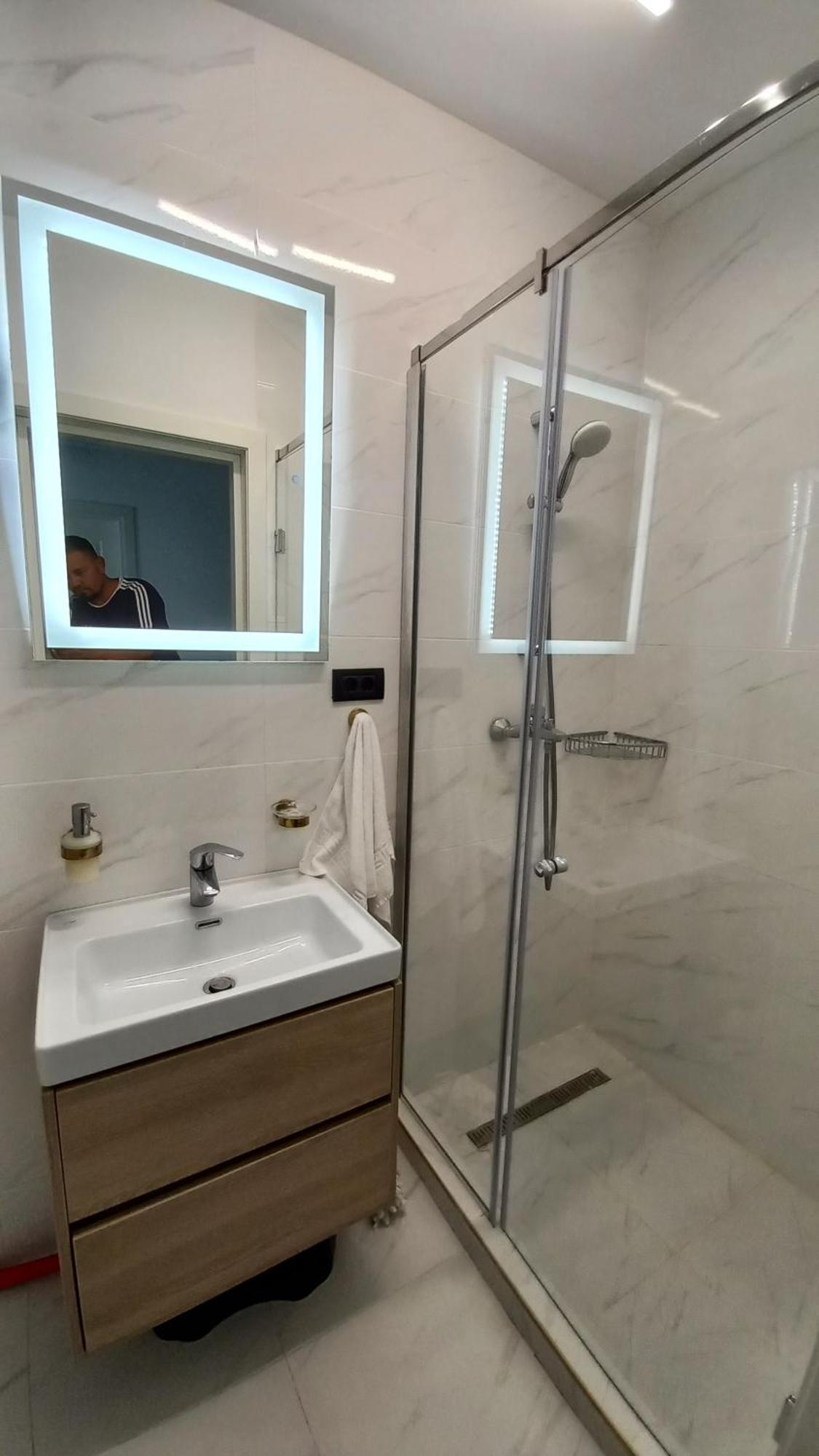 Luxury Promenada Apartment - Frontal Beachfront Mamaia Nord Нэводари Экстерьер фото